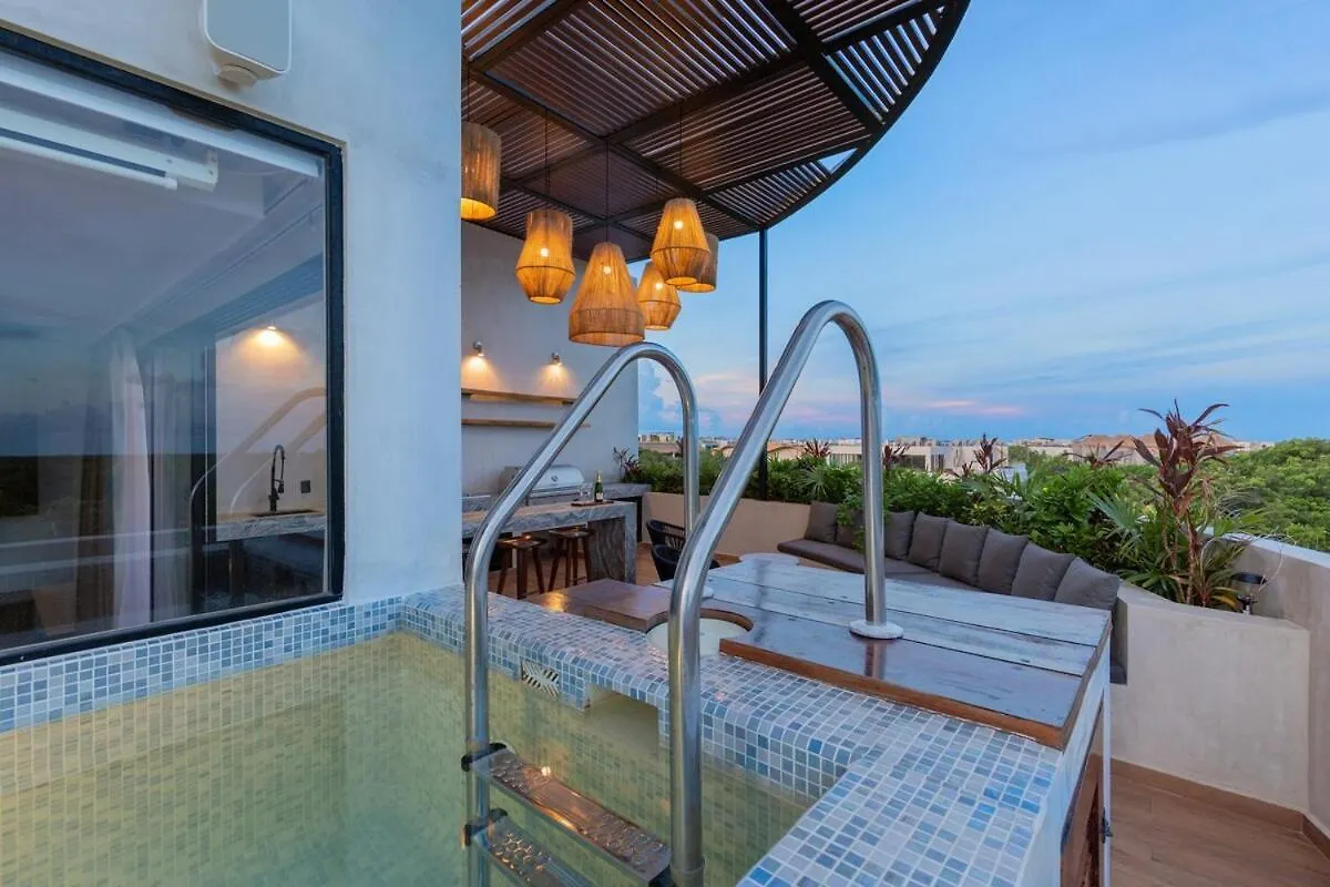 トゥルムAmazing Penthouse W Private Pool Aldea Zamaアパートメント